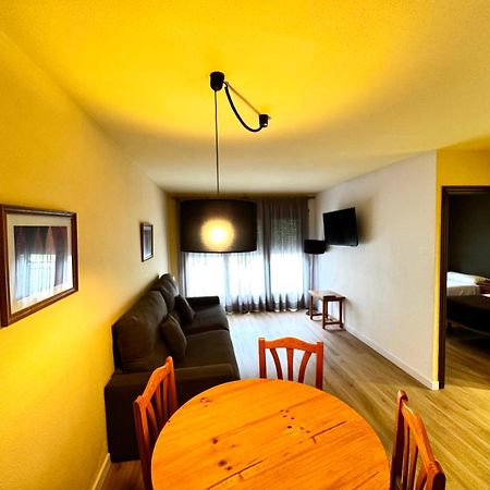Apartamentos Turisticos Poblado Arinsal Bagian luar foto