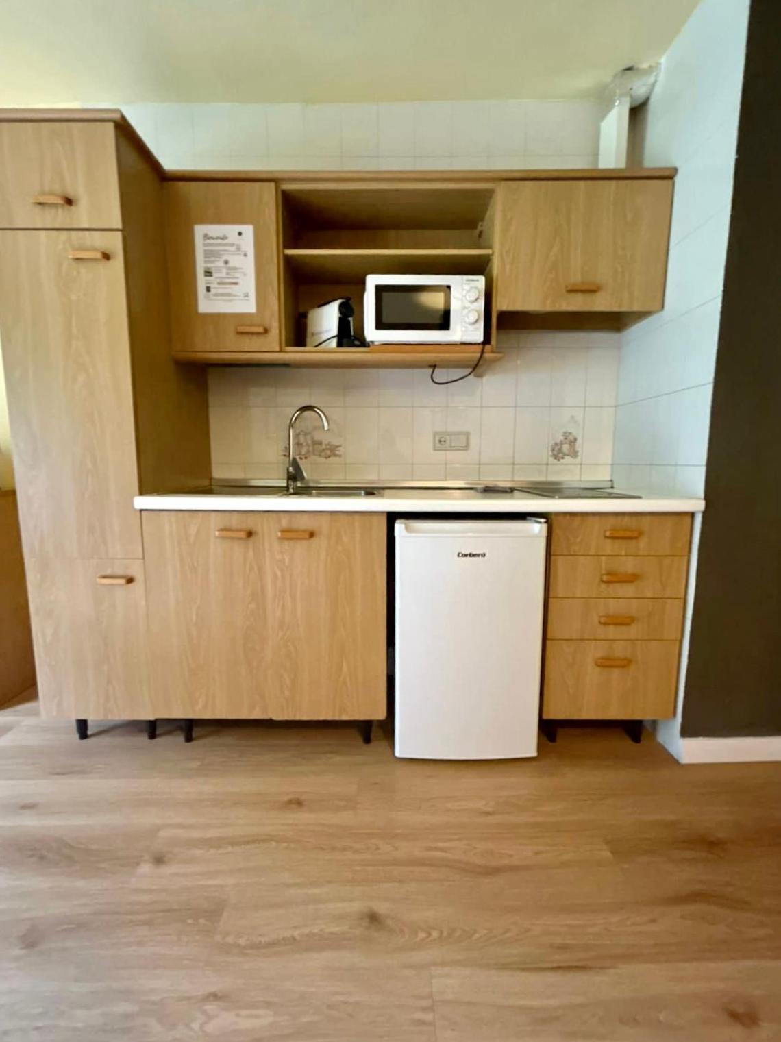 Apartamentos Turisticos Poblado Arinsal Bagian luar foto
