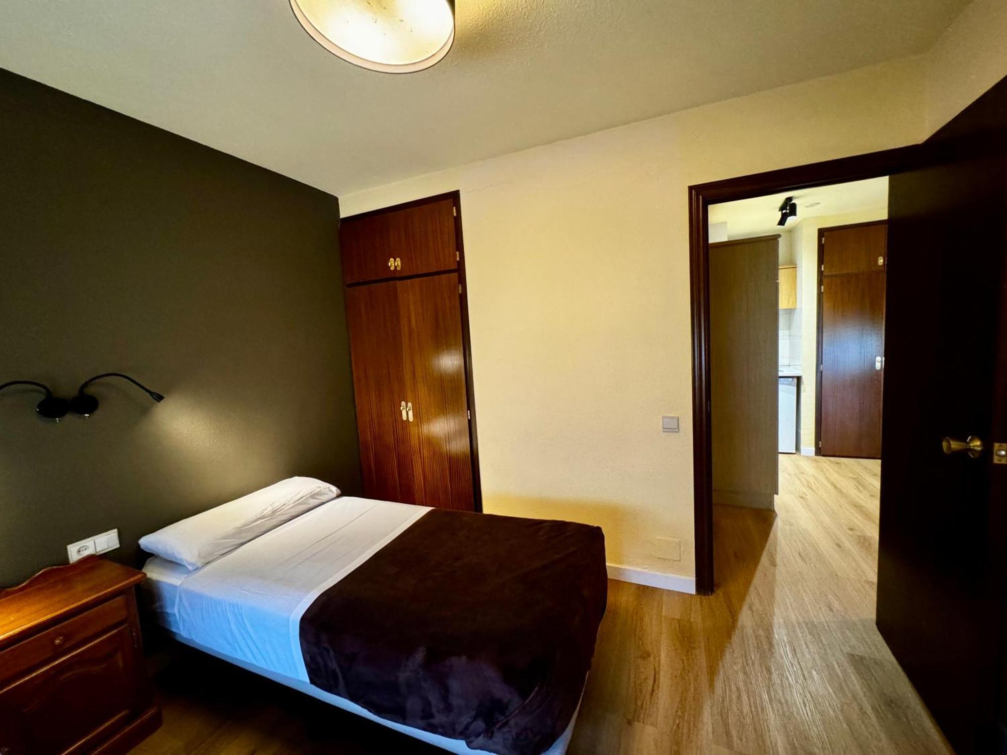 Apartamentos Turisticos Poblado Arinsal Bagian luar foto