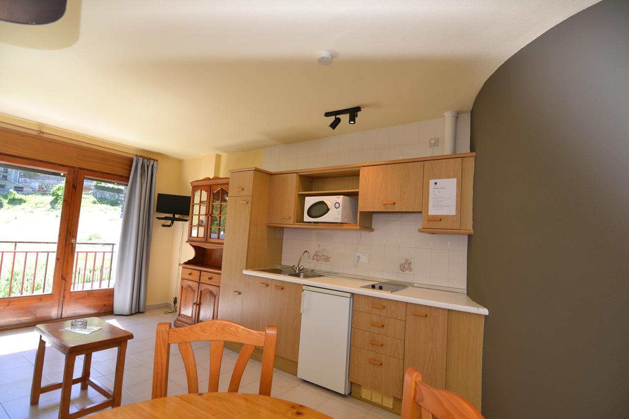 Apartamentos Turisticos Poblado Arinsal Bagian luar foto