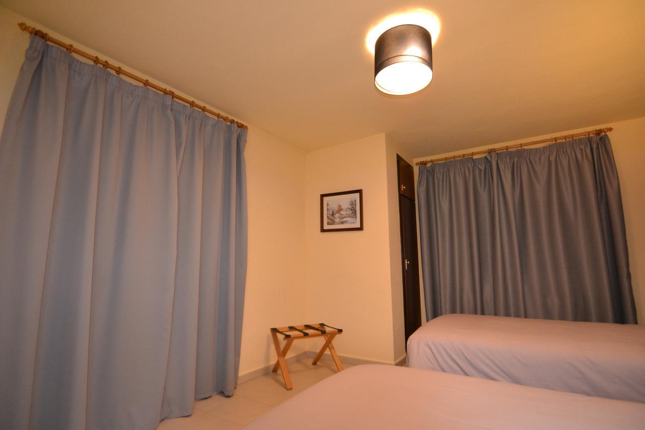 Apartamentos Turisticos Poblado Arinsal Bagian luar foto