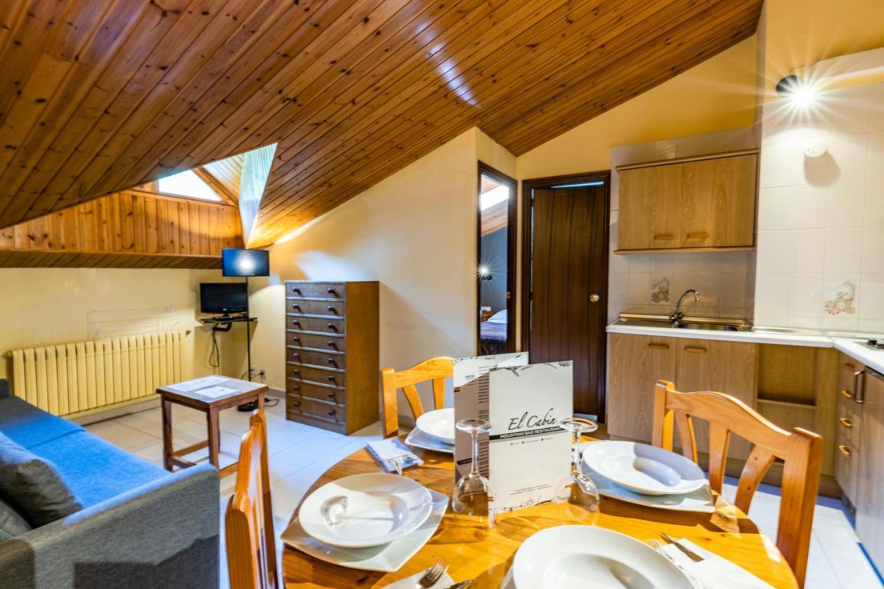 Apartamentos Turisticos Poblado Arinsal Bagian luar foto